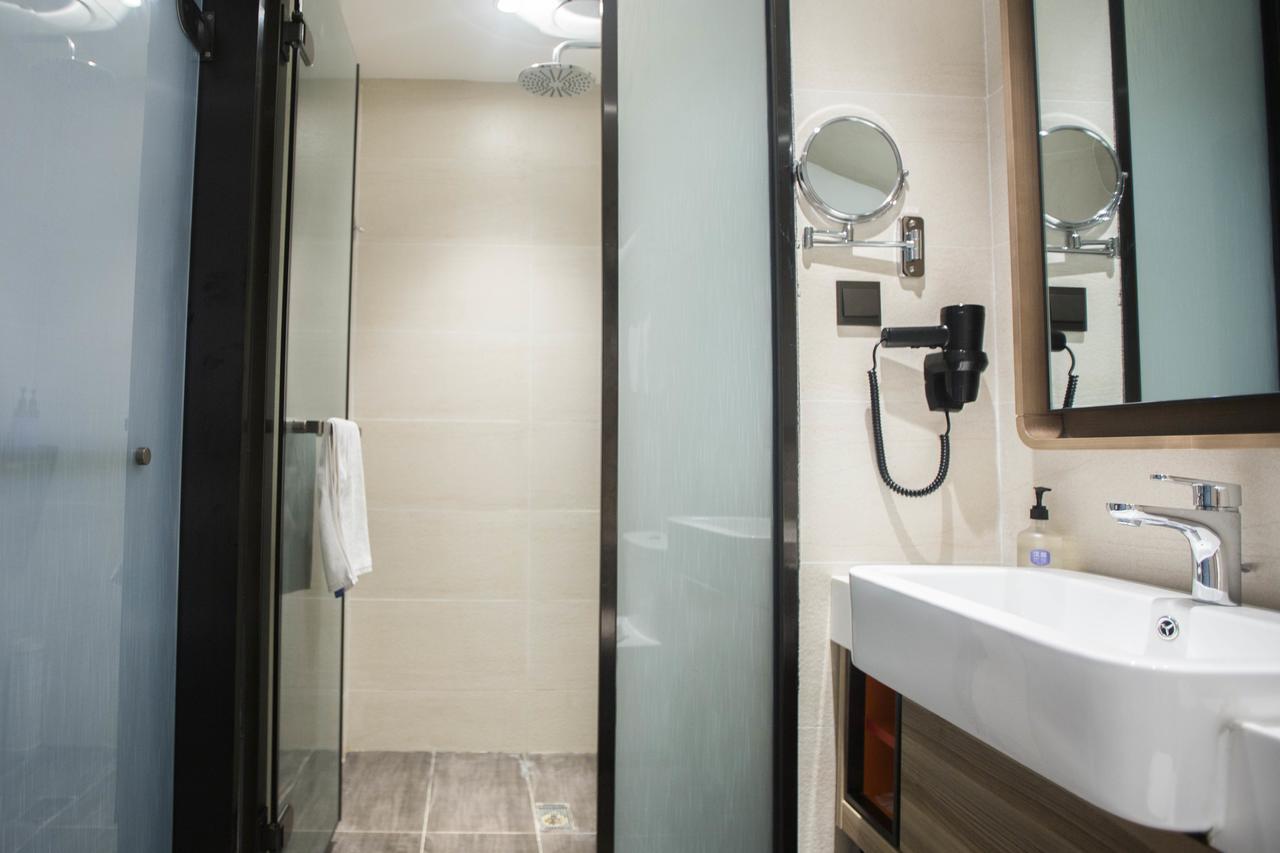 Hanting Premium Hotel Shanghai Plaza 66 ภายนอก รูปภาพ